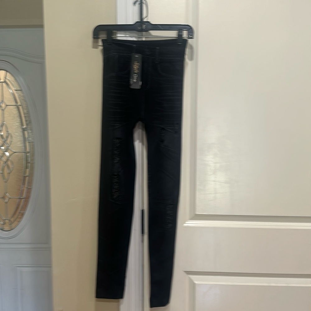 Legging pants new with tags .  Very soft and stretchy.